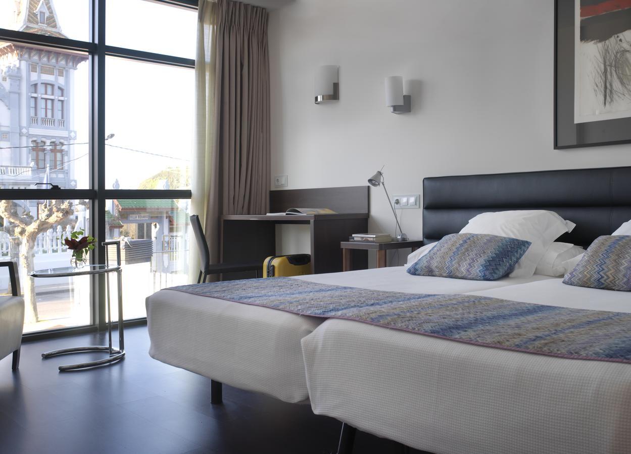 Double or Twin Room,663480492:JPEG