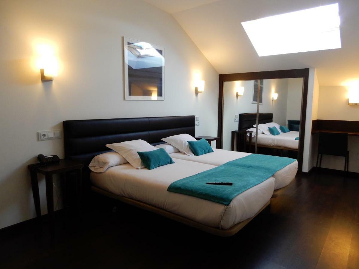 Economy Twin Room Attic